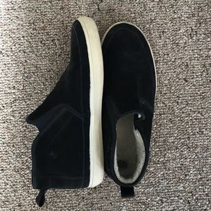 Vans mid slip ons mountain edition.